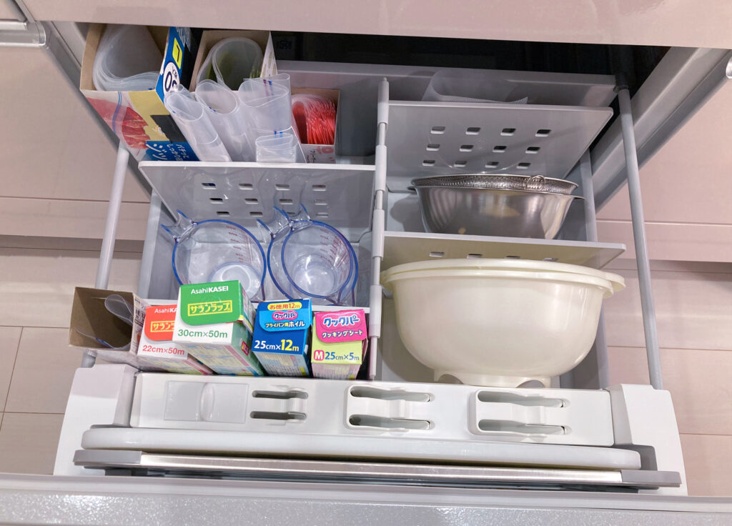 かくせるホーローボックスと間仕切り