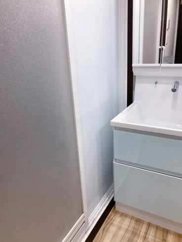 タカラの片引き戸とタカラの洗面台