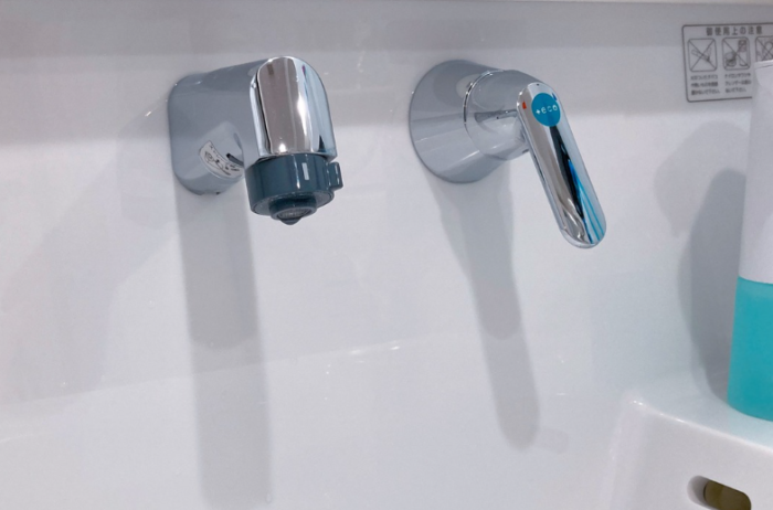 タカラのファミーユ 壁付水栓