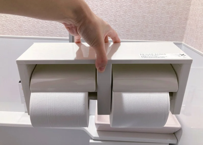 トイレットペーパーホルダーもマグネット