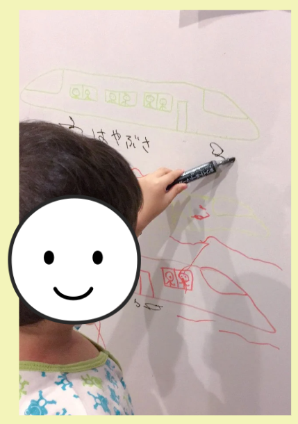 息子3才お絵描き中