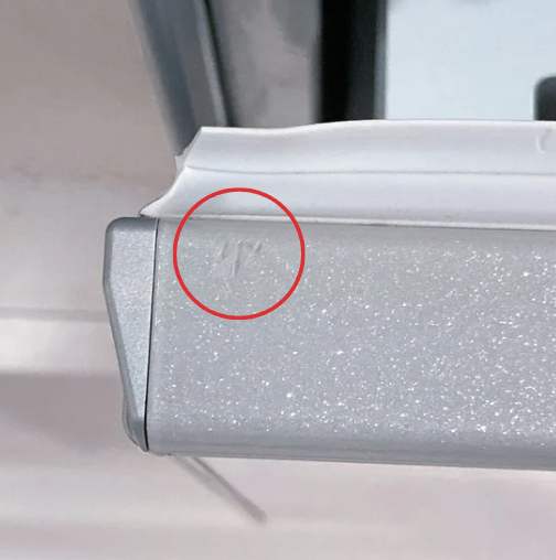 キッチンの傷②