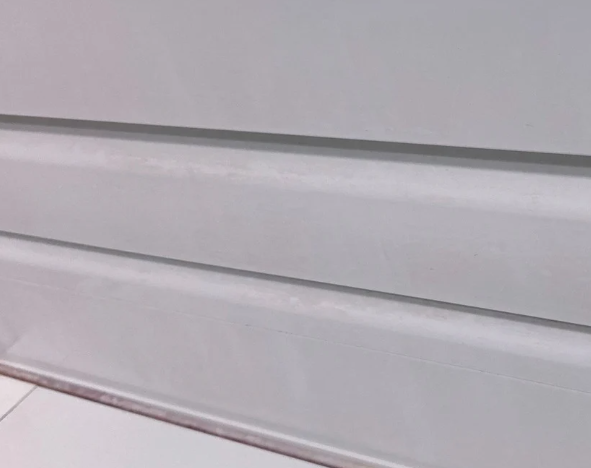 ガラス(吸気口)の水あか