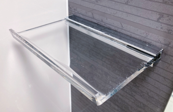 取れなくなった固定棚