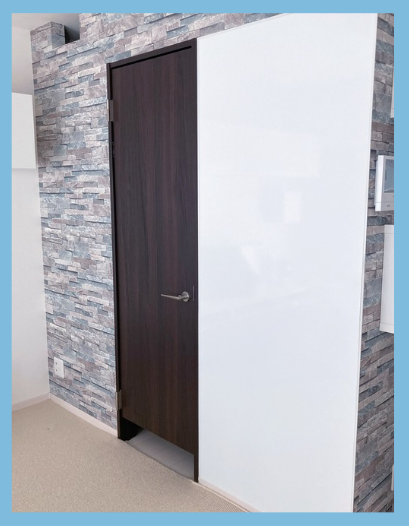 リビング収納:下15cmカット